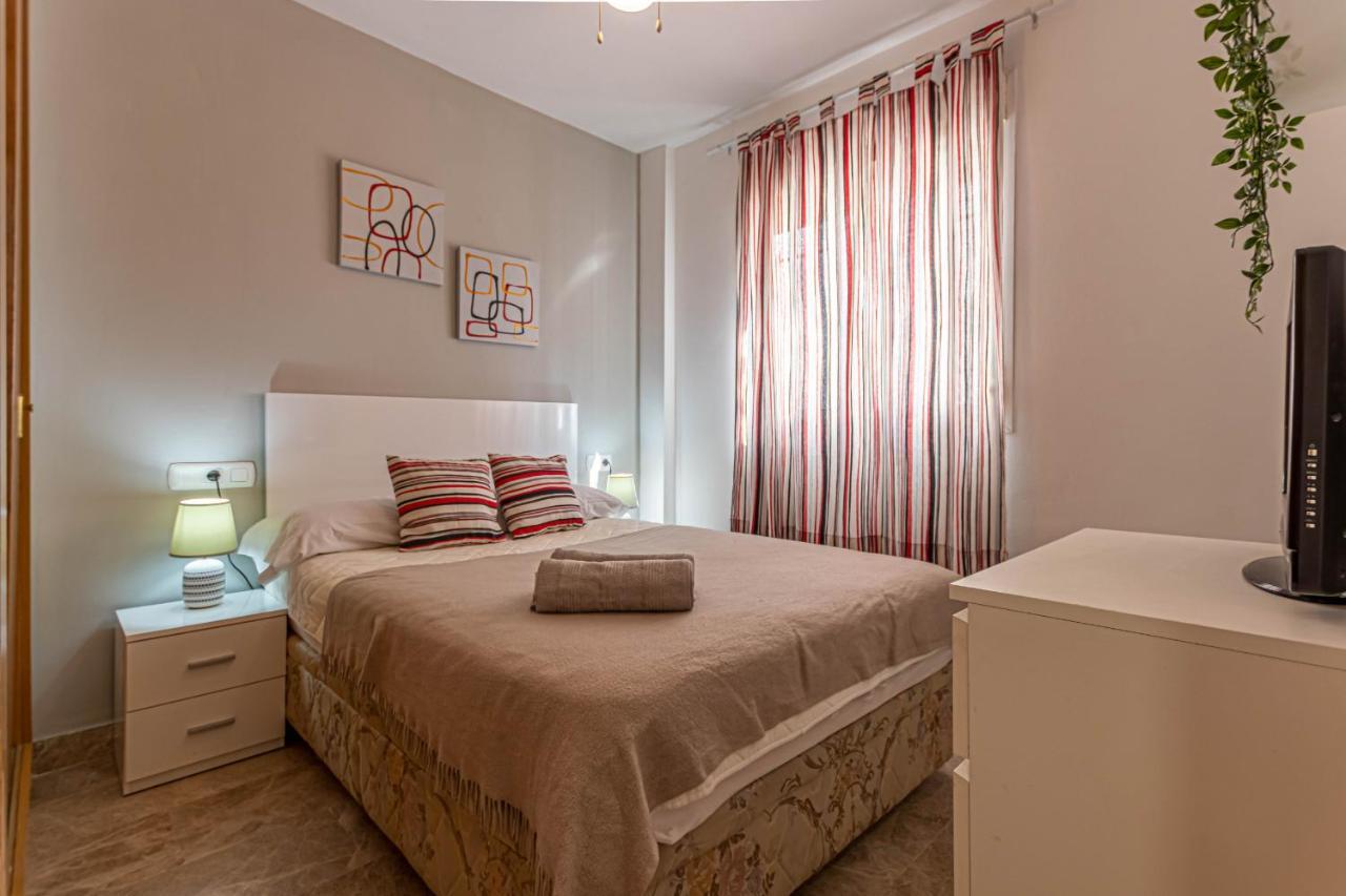 797 Holiday Rentals- Duplex Para 7 En La Carihuela A 1 Min De La Playa Torremolinos Exteriér fotografie