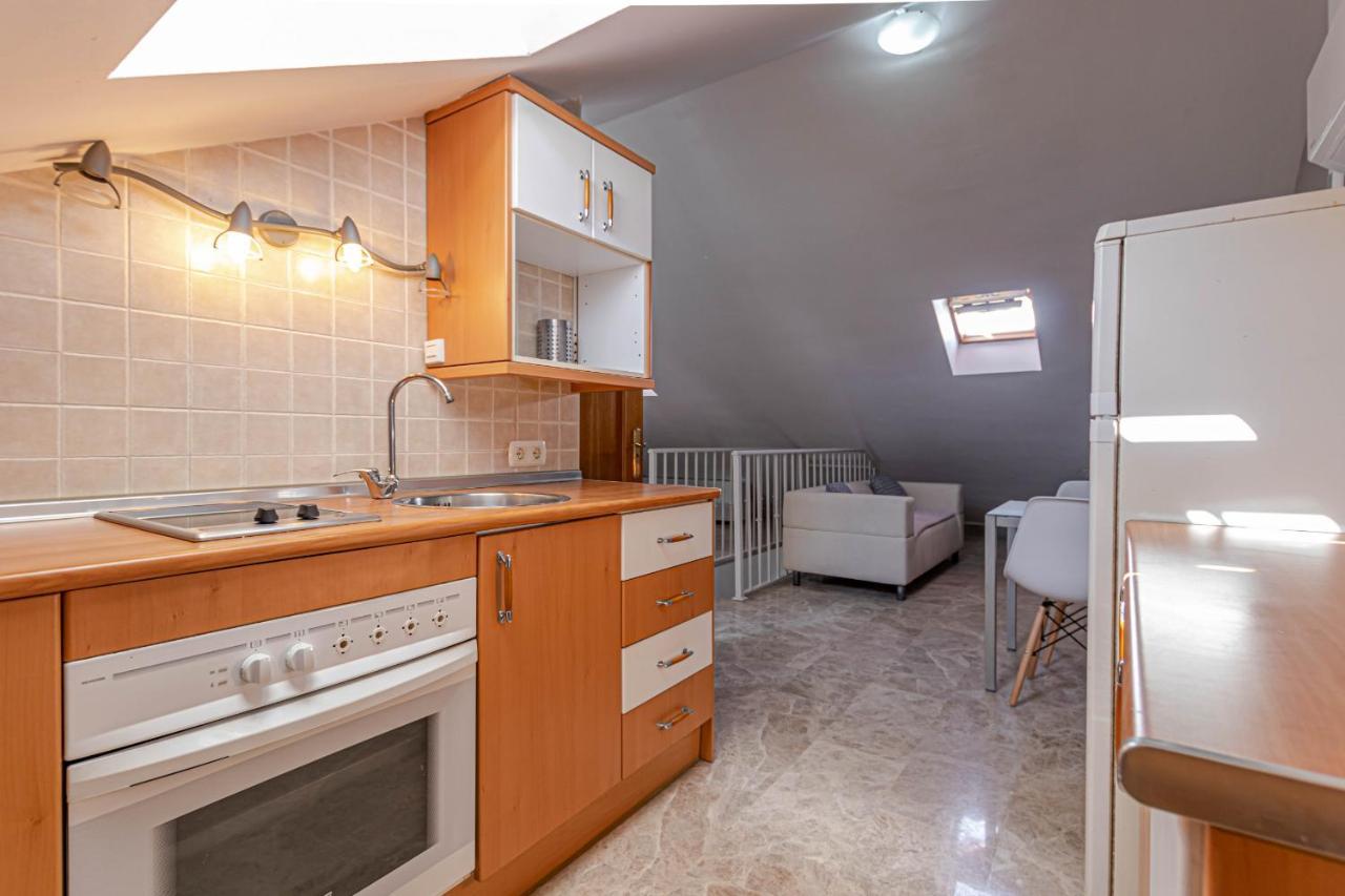 797 Holiday Rentals- Duplex Para 7 En La Carihuela A 1 Min De La Playa Torremolinos Exteriér fotografie